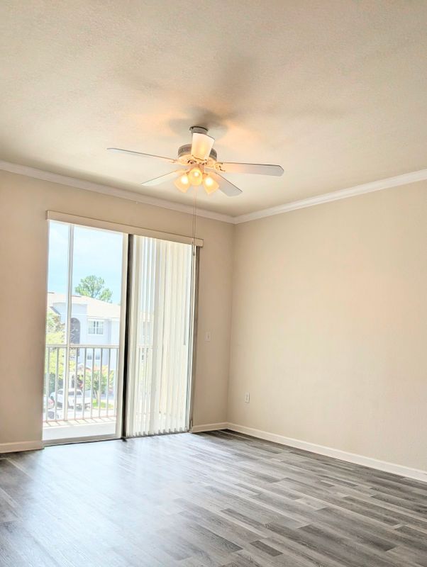 Building Photo - 415 S Villa San Marco Dr