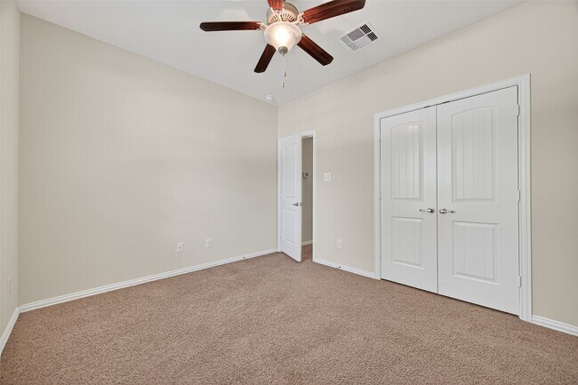 Building Photo - 211 New Harmony Trail