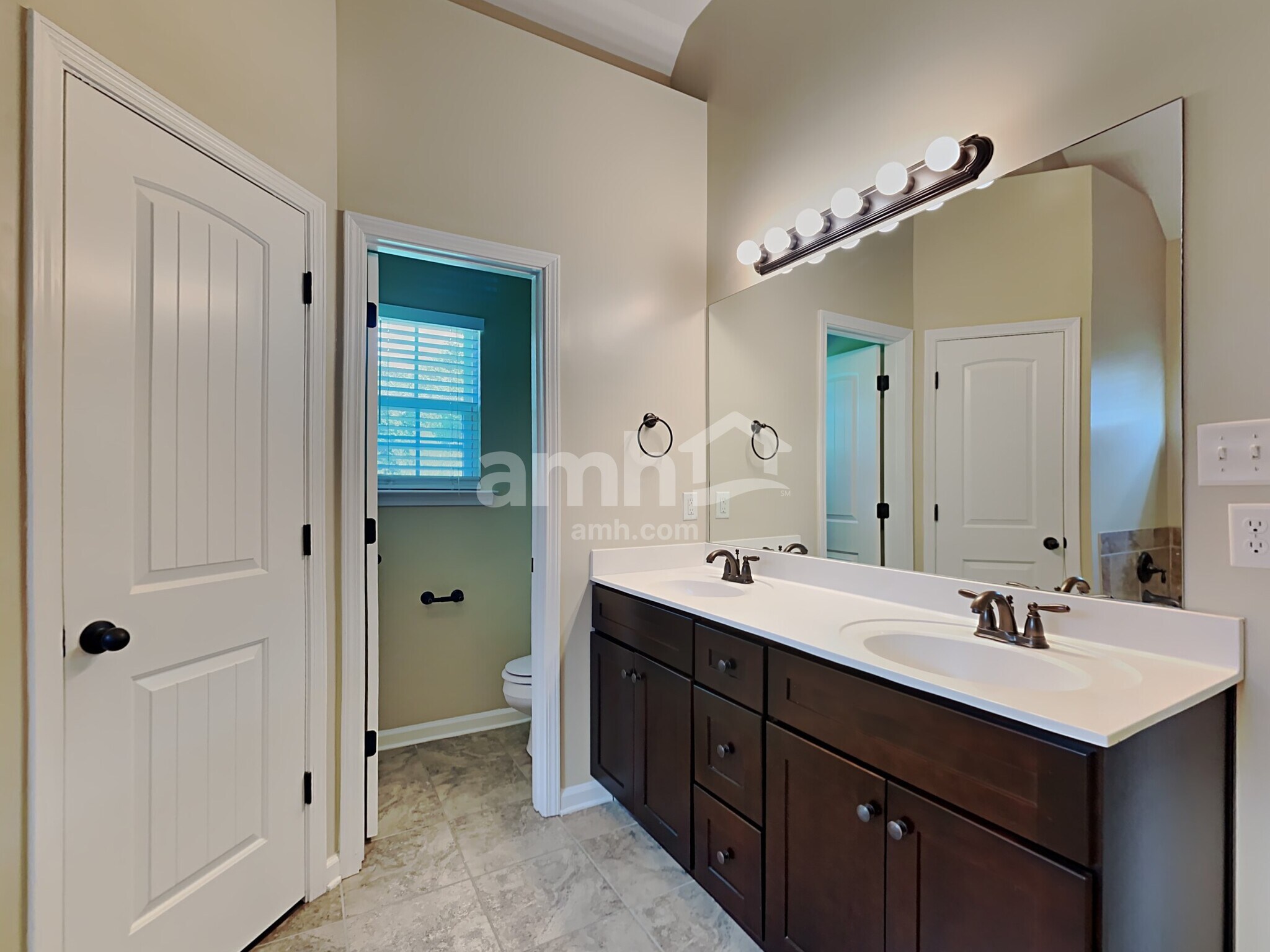 Building Photo - 4940 Grace View Ln