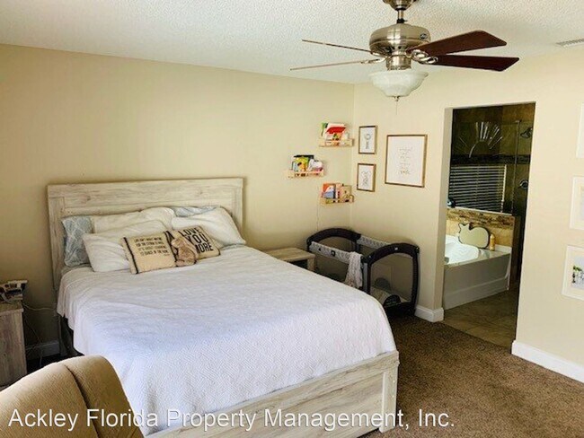 Building Photo - 3465 Fox Hollow Dr