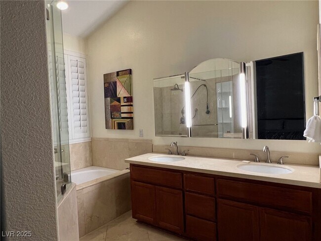 Building Photo - 8350 Campana Dr