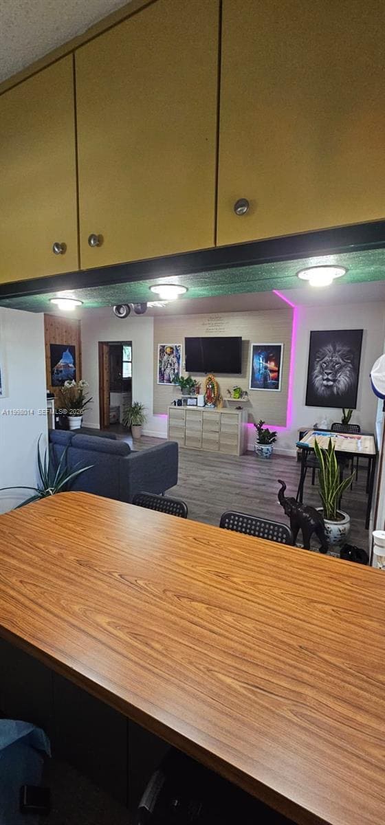 Building Photo - 1411 SW 24th Ct