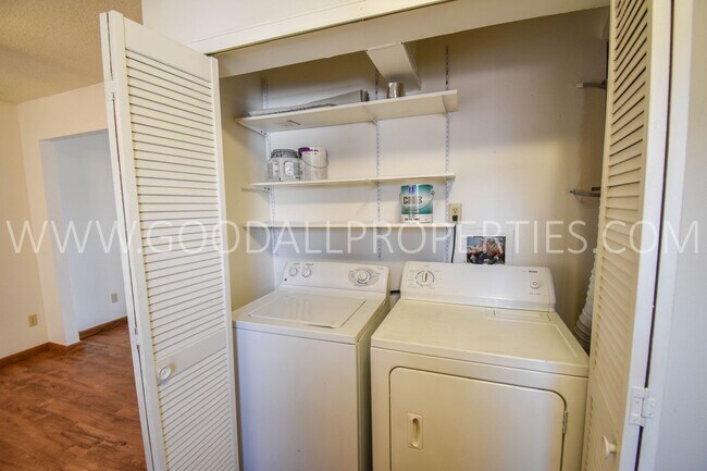 Building Photo - MOVE IN SPECIAL! $200 off your first month...