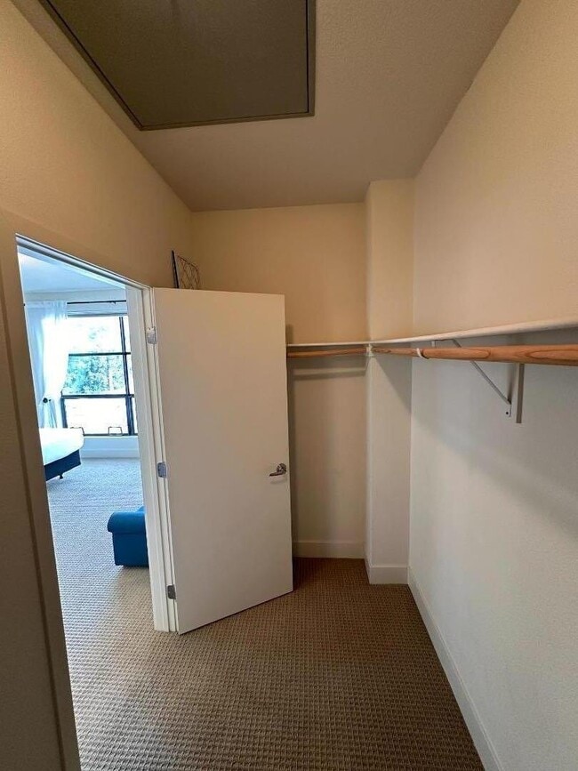 Building Photo - 116 S 1st St