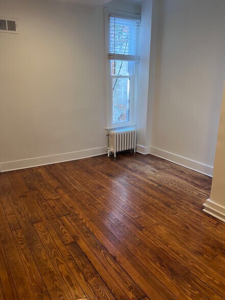 Second bedroom, second floor - 2135 E Fairmount Ave