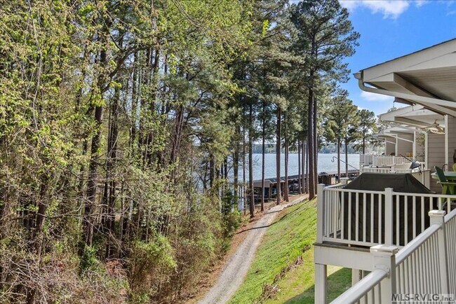 Building Photo - 164 Sandy Cove Dr