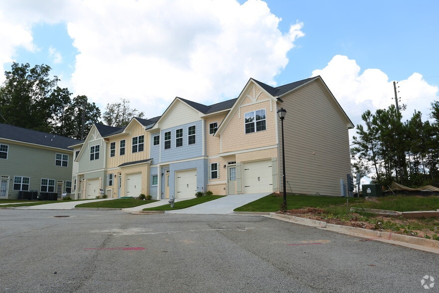 Building Photo - Overlook at Sugar Hill Townhomes
