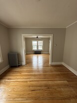 Building Photo - 28 Foley St