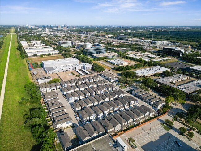 Building Photo - 1519 Beach Oak Dr