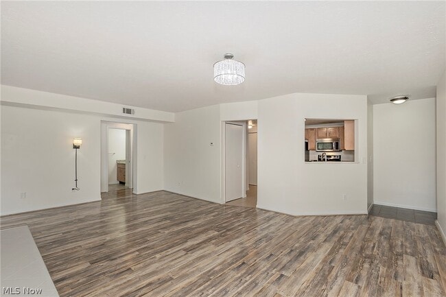 Building Photo - 26101 Village Ln