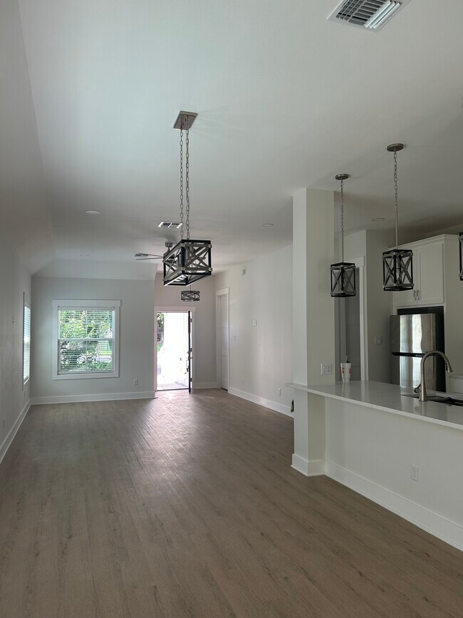 Building Photo - 1594 Wimberly Pl