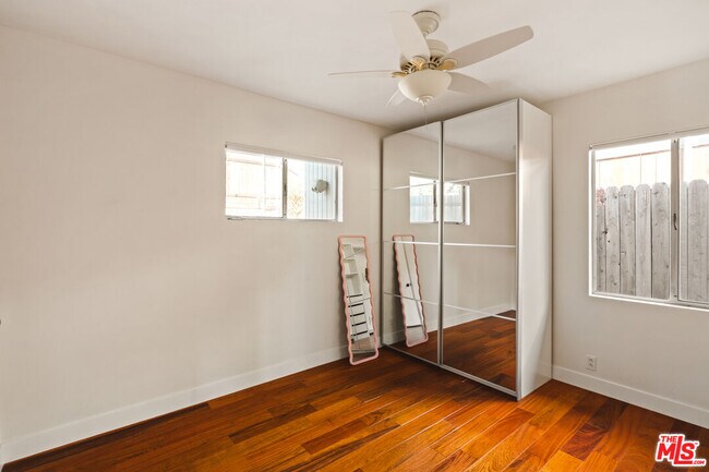 Building Photo - 1231 Montecito Dr