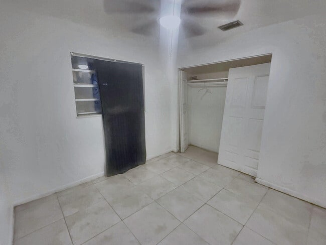 Building Photo - 1728 NW 114th St