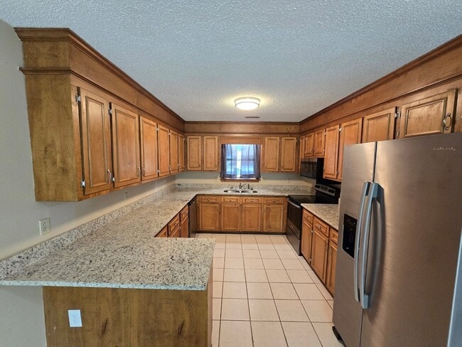 Building Photo - 1520 Crowndale Dr