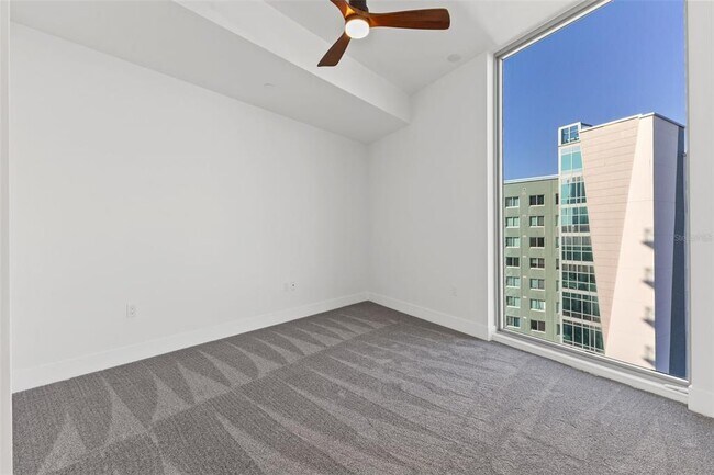 Building Photo - 777 3rd Ave N
