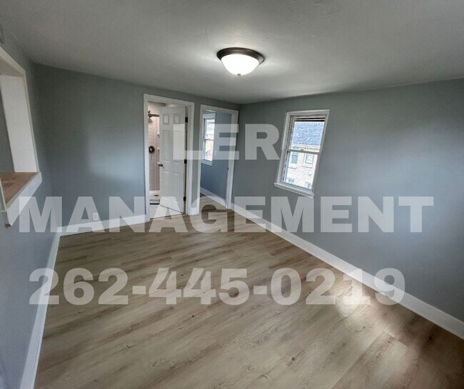 Building Photo - 1811 54th St