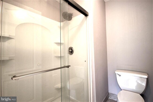 Building Photo - 1702 Old Mill Ct