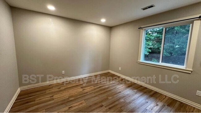 Building Photo - 25130 Rancho Lobo Ct