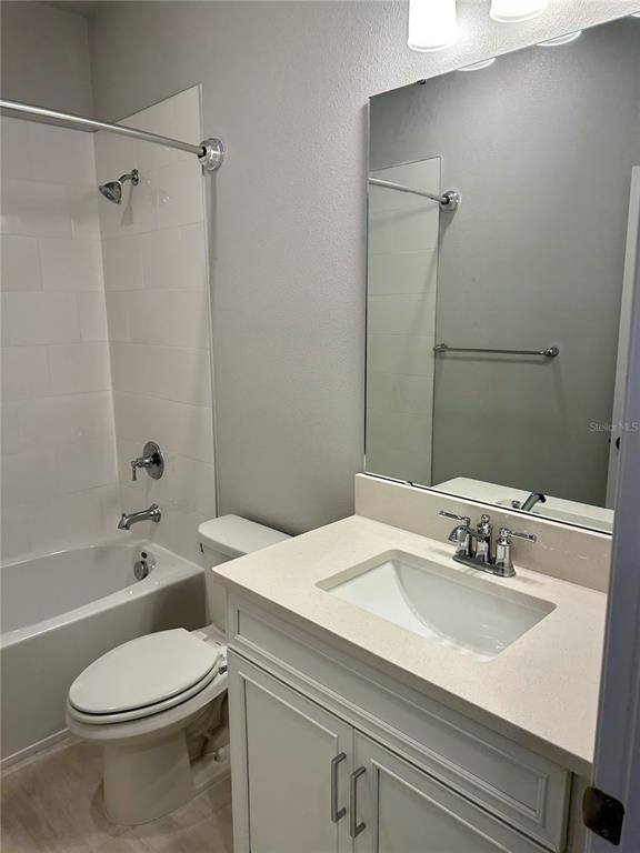 Building Photo - 922 Trowman Aly