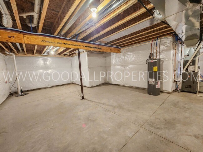Building Photo - Spacious 4 Bedroom Ranch with Finished Basement & 3-Car Garage in Waukee