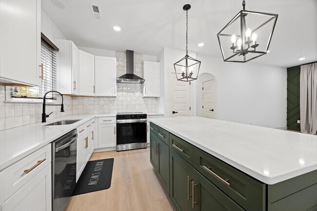 Building Photo - 2505 Vance Ave