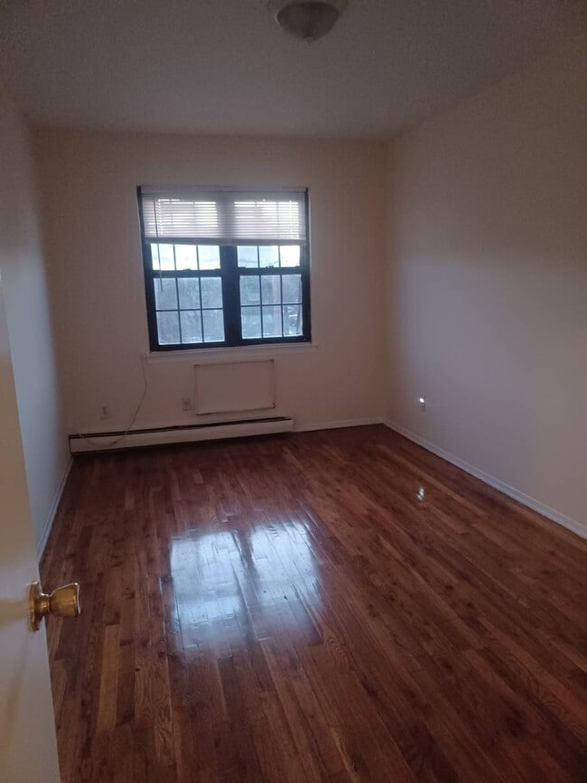 Building Photo - 156-50-156-78 78th St