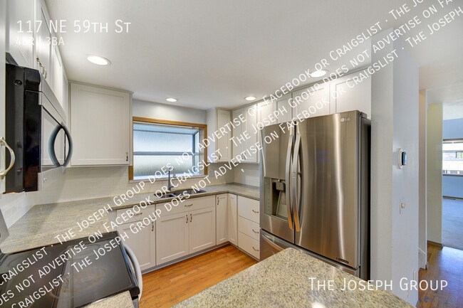 Building Photo - 117 NE 59th St