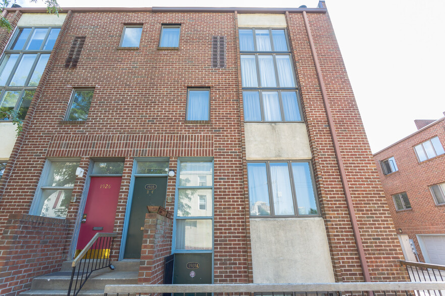 Building Photo - 1928 Rodman St