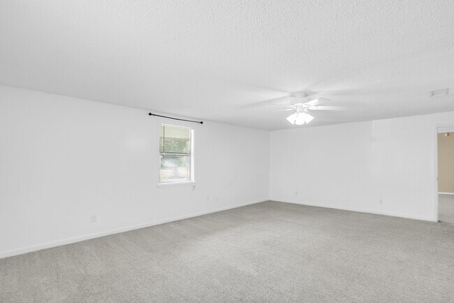 Building Photo - 2222 Bacon Park Dr