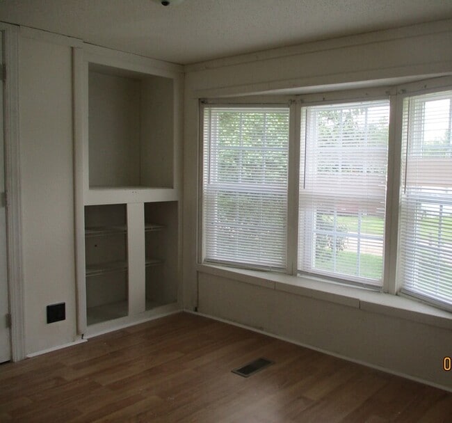 Building Photo - 139 Cypress Ln