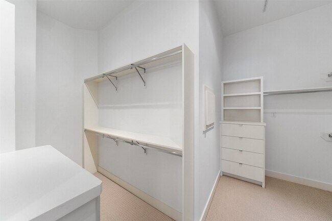 Building Photo - 316 Birdsall St