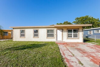 Building Photo - 259 NW 30th Ave