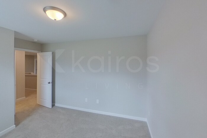 Building Photo - 7297 Foggy River Dr
