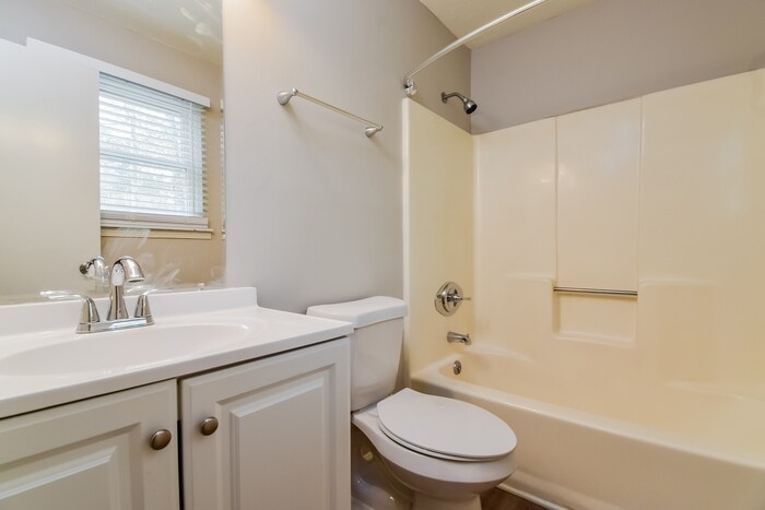 Building Photo - 2852 Melanie Ln