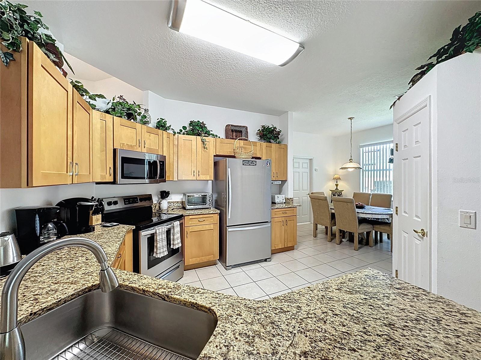 Building Photo - 107 Amaca Ln