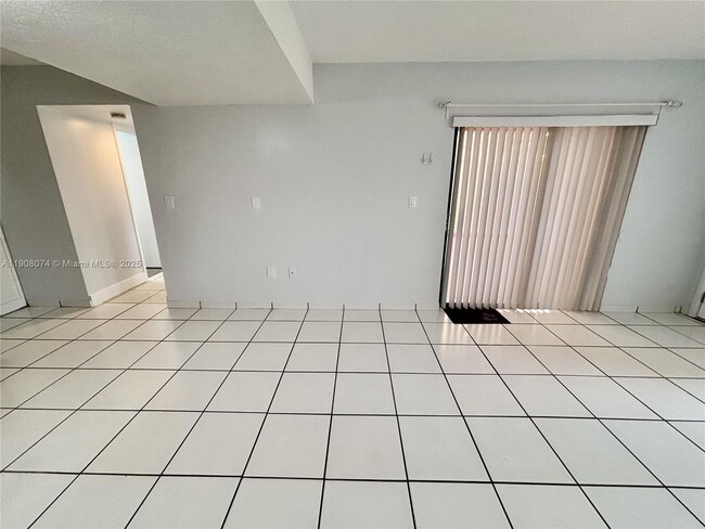 Building Photo - 10099 NW 43rd Terrace 0, Doral, FL 33178