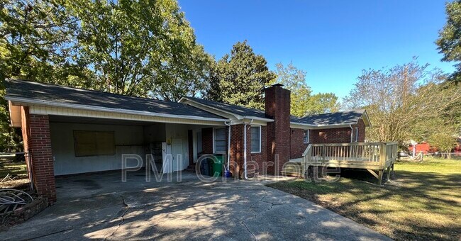 Building Photo - 128 Woodlynn Dr