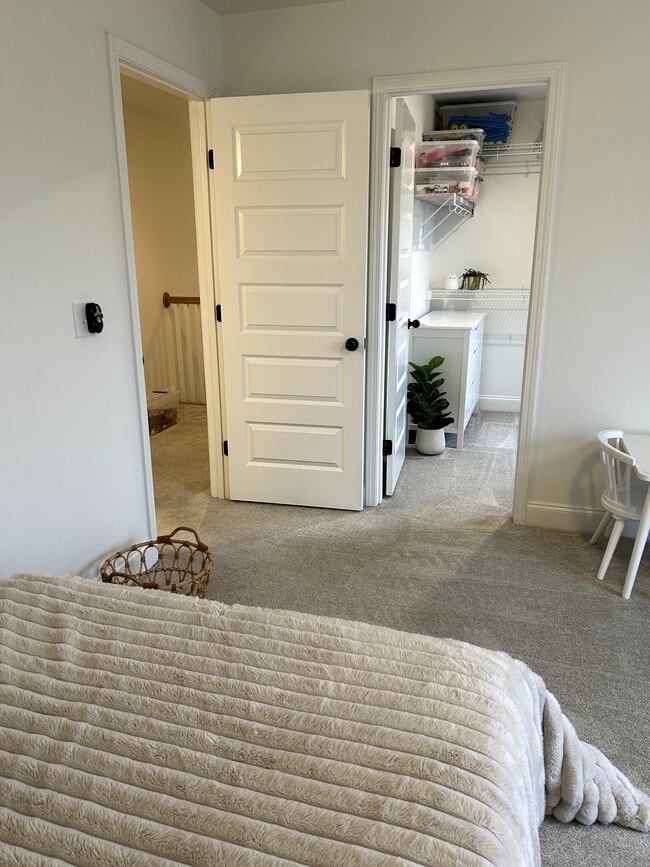 Building Photo - 1000 Alrich Ct