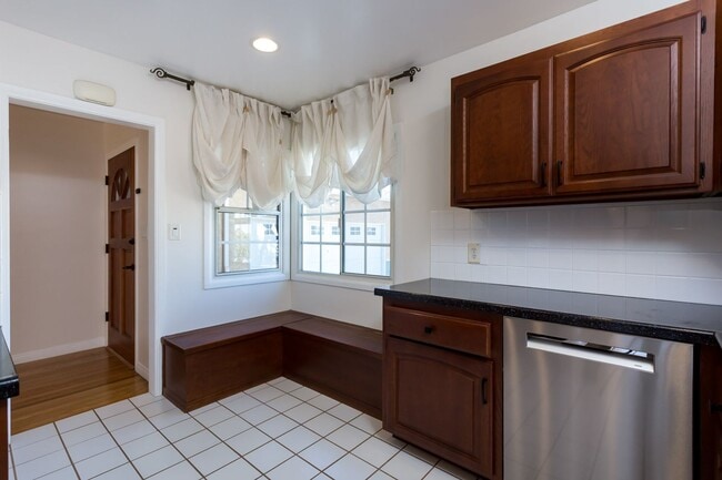 Building Photo - Upgraded Single Family Home in Allied Gardens!