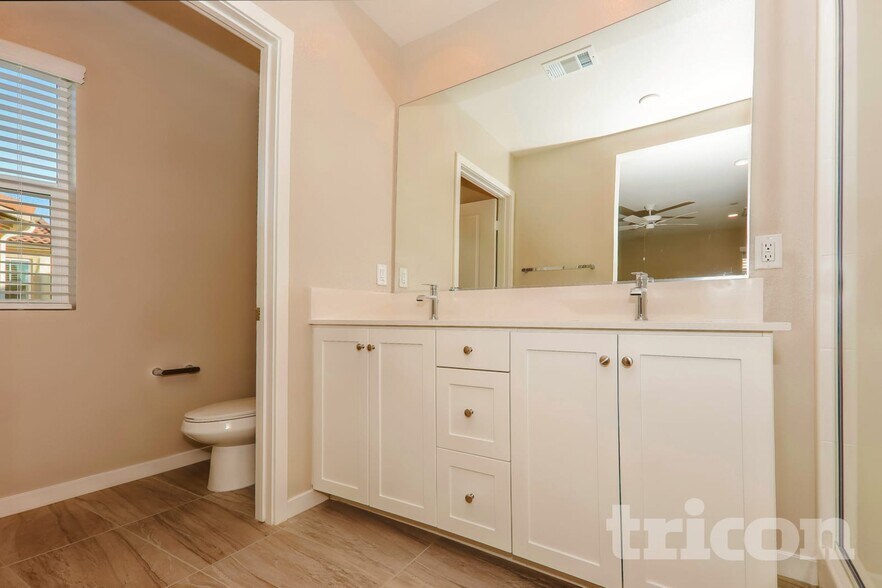 Building Photo - 29397 Walnut Tree Way