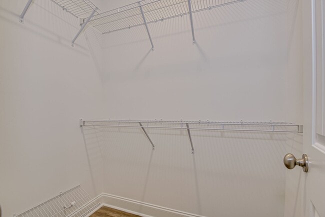 Building Photo - 2 Bed/ 2 Bath Townhome - 7 Minutes from Fort Gordon!