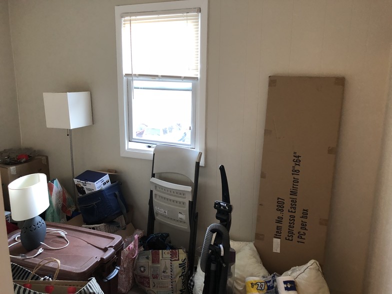 enclosed porch, can be used as den or playrm - 9126 keating ave