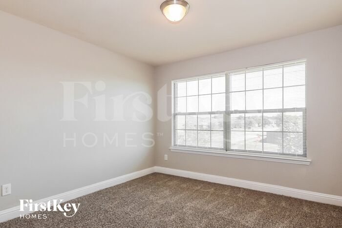 Building Photo - 15642 Gatsby Ln