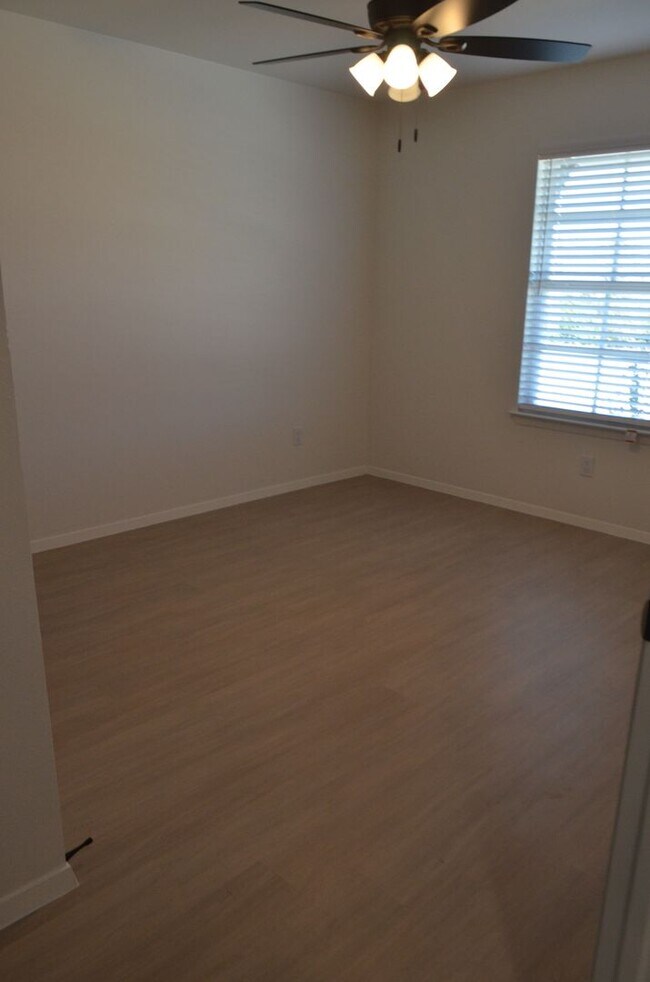 Building Photo - 1419 Indian Camp Trail