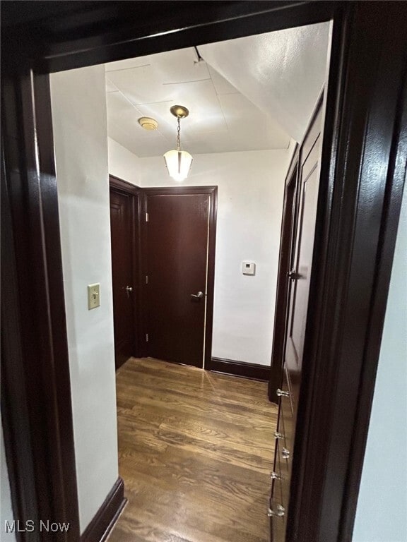 Building Photo - 194 E Baird Ave