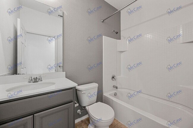 Building Photo - 2424 Bermont Red Ln