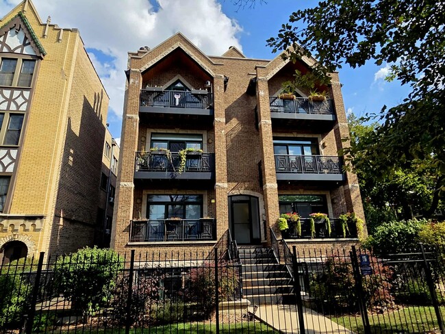 Primary Photo - 4203 N Kedvale Ave