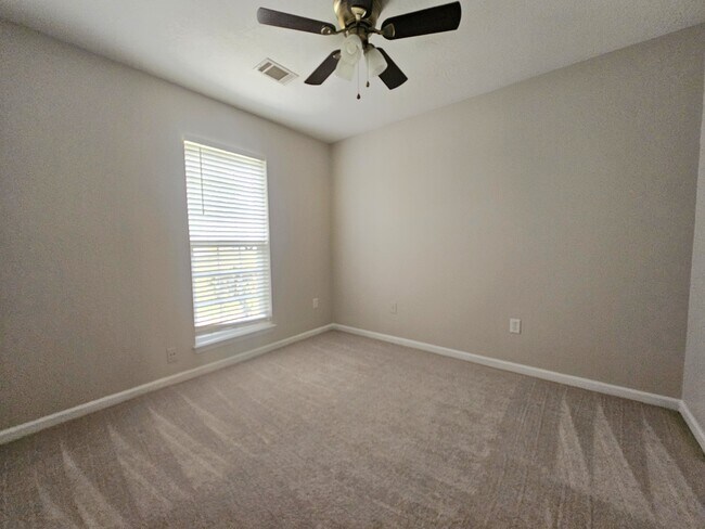 Building Photo - 309 Burgamy Way