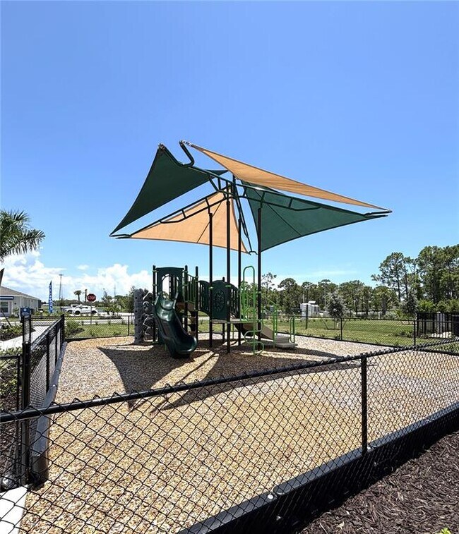 Building Photo - 8787 St Kitts Cir