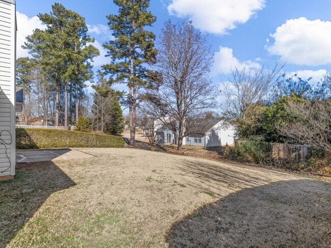 Building Photo - Beautiful 4 bedroom 2 bathroom house ready for you to call home!